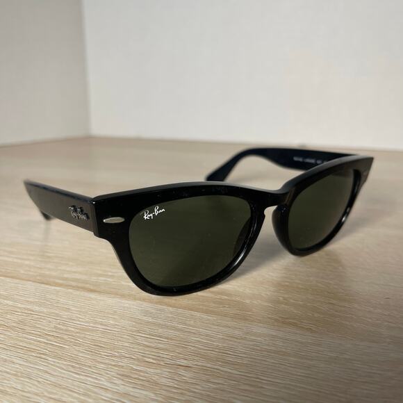 Ray-Ban RB4169 Laramie 601 Sunglasses READ Black Frames Made in Italy RARE! - Picture 1 of 15